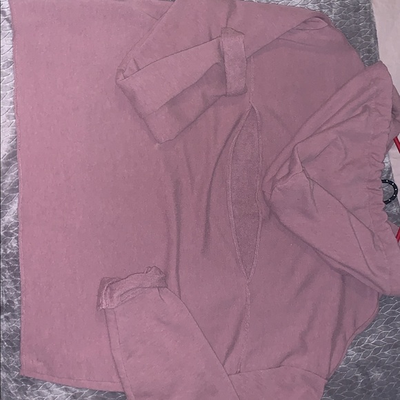 PINK crop top pullover!!💕 - Picture 3 of 3